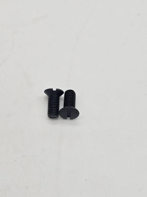ZJ1560 Винт игольной пластины 10096672 (original)